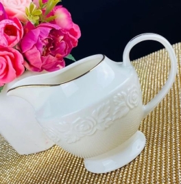 109-186 Молочник 280 мл БЕЛАЯ РОЗА в под.уп.(х24)Фарфор