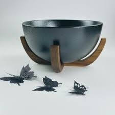 235-049 Салатник 18х9,5см на подставке BLACKWOOD в под.уп.(х12)Фарфор