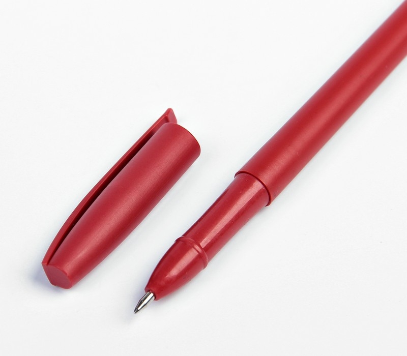 Ручка гелевая 0,5мм красная, корпус красный матовый TZ-007 фото 1